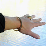 Bracelet Jonc Homme Acier porté | Steampunk Store