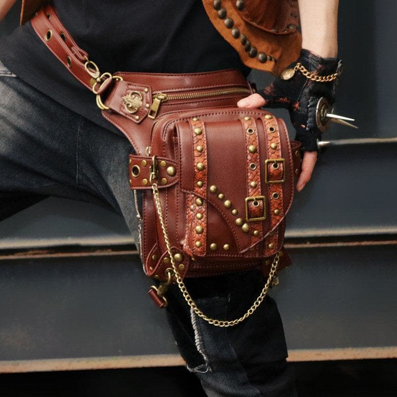 Sac Cuir Steampunk sur un homme | Steampunk Store
