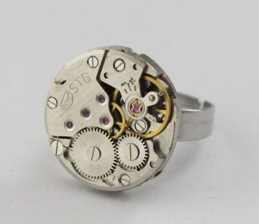 Bague Fleur Steampunk – Mécanisme de montre