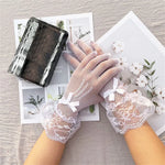 Kurze florale Spitzenhandschuhe - Vintage-Stil - Vignette | Steampunk Store