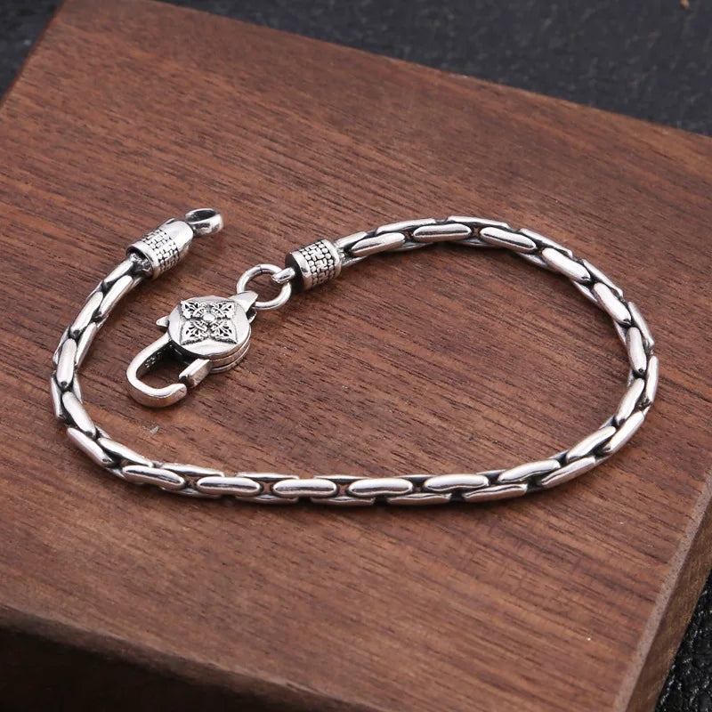 Bracelet Vajra Mantra Homme en Argent S925 - détail de la matière 5