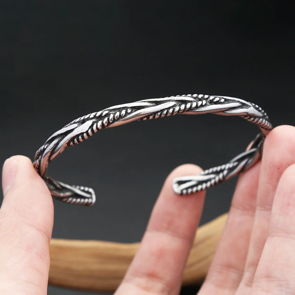 Bracelet Viking Torsadé - Jonc Acier Homme - détail de la matière 5