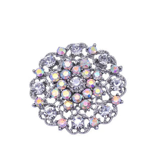 Broche vintage représentant le profil d'une femme - France Broche vintage représentant le profil d'une femme - France