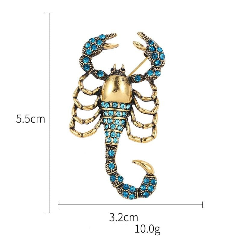 Broche en perles de rocaille avec broderie faite main sous forme de