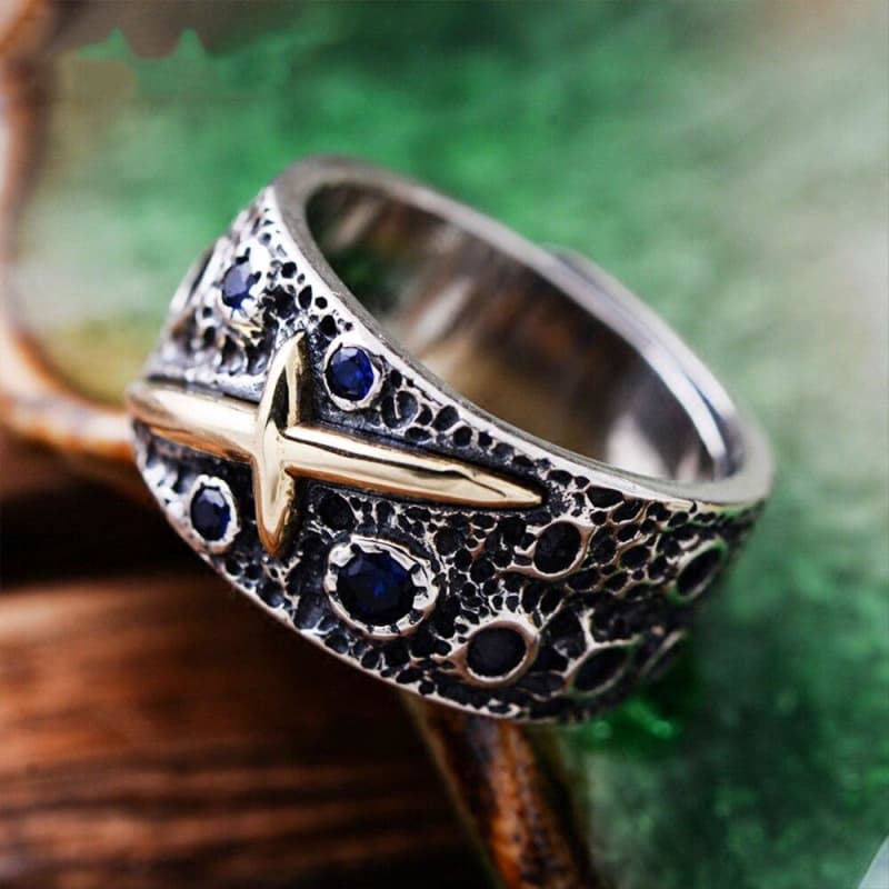 Bague Homme Argent Saphir en présentation | Steampunk Store