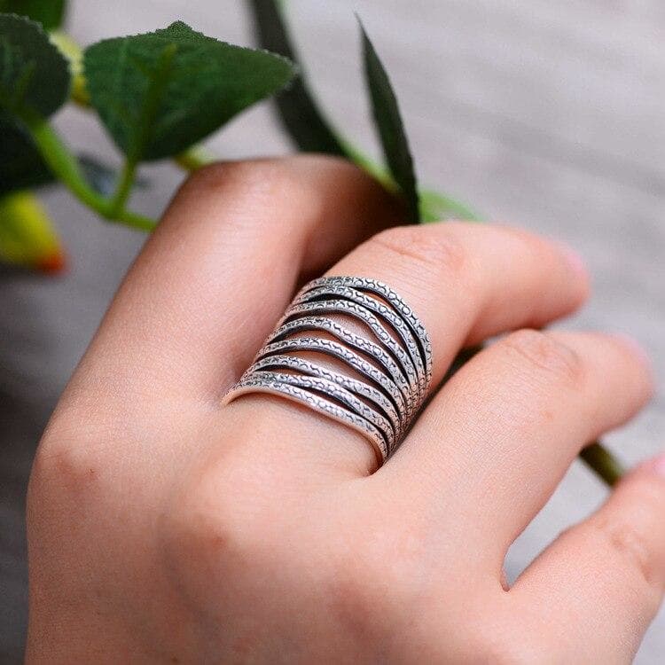 Bague Originale Argent Femme portée