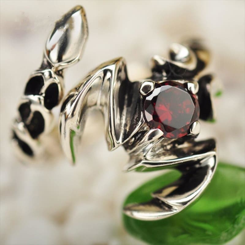 Bague Scorpion Argent gros plan