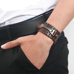 Bracelet Homme Large Cuir au poignet | Steampunk Store