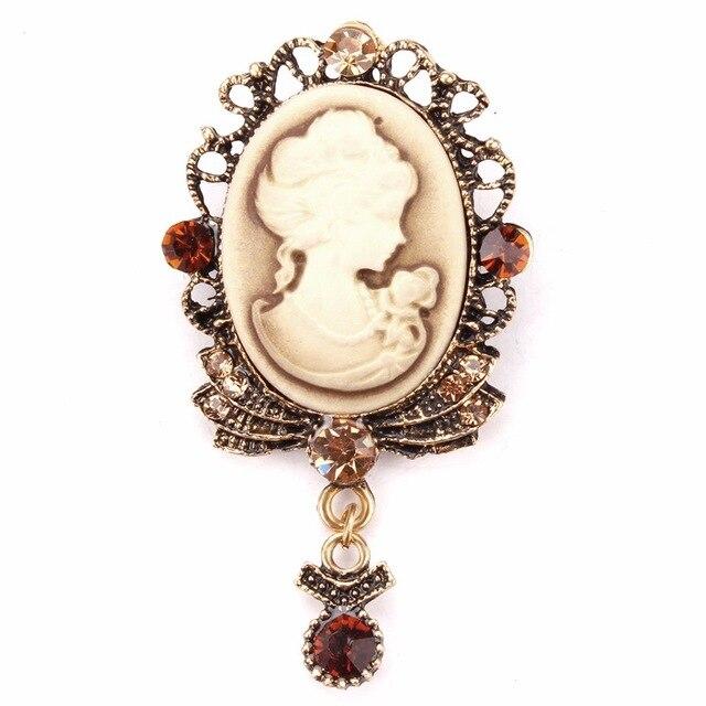 Broche Camée Dorée