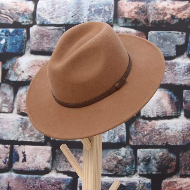 Chapeau Marron Vintage posé