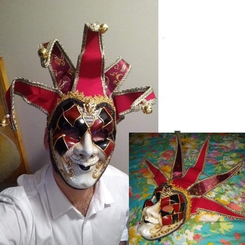 Masque Style Venise rouge porté | Steampunk Store