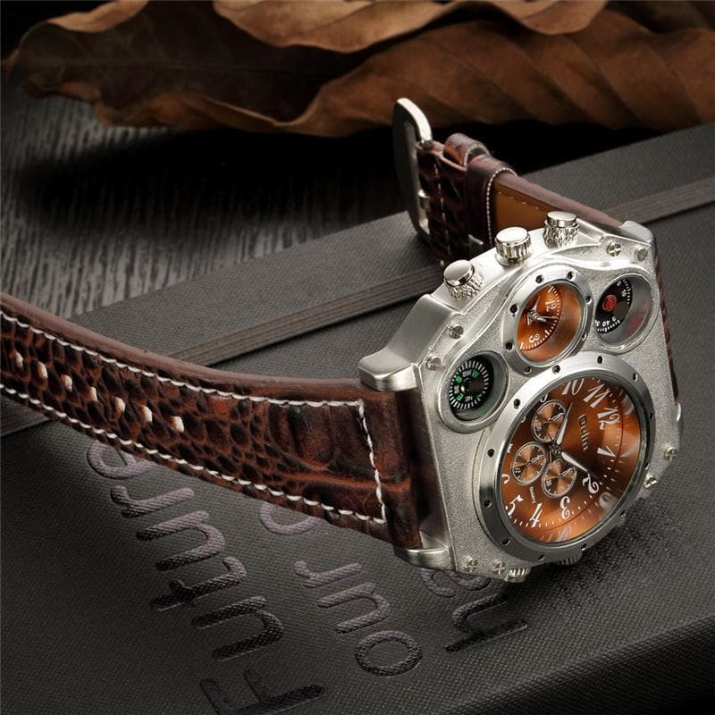 Montre Tesla Steampunk marron posée sur le côté |  SteampunkStore